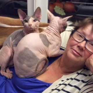 Nadine Van-Hoffelen photo