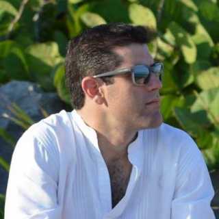 Angel Hinojosa photo