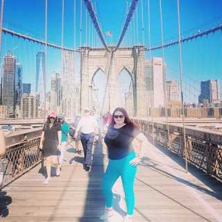 Lauren Halliday photo