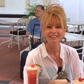 Karin van-der-Veld photo