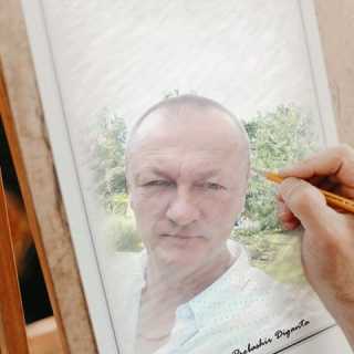 Андрей Алексеенков