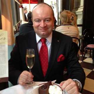 Александр Яковлев