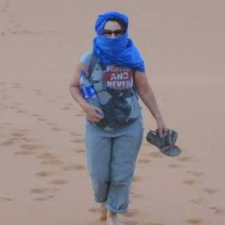 Flora Oliveira photo