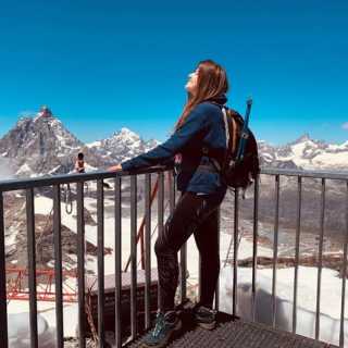 Elena Alexandra Cazacu photo