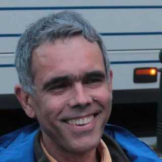 Henrique Carneiro photo