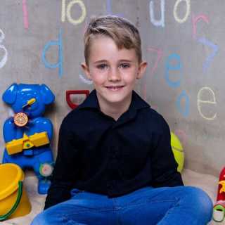 Lize De Beer Macdonald