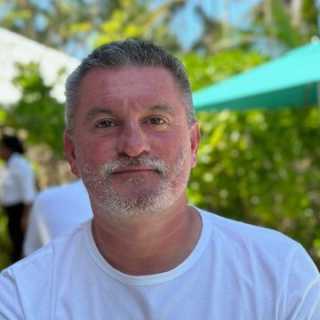 Olivier Nasche photo