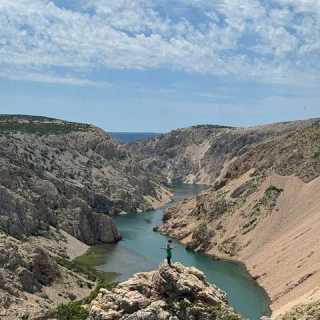 Deni Perhaj Uroicz photo