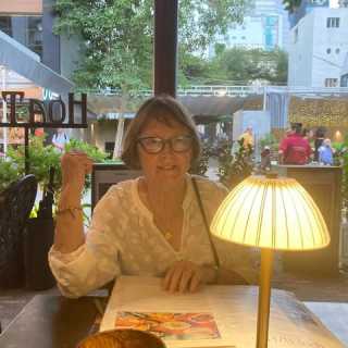 Christine Weaving photo