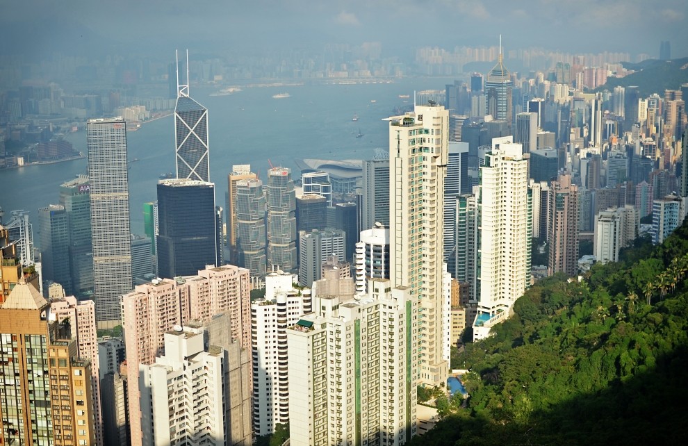 Небоскребы гонконга. Гонконг высотки. Тонкие небоскребы Гонконга. Гонконг многоэтажки. Гонконг достопримечательности.