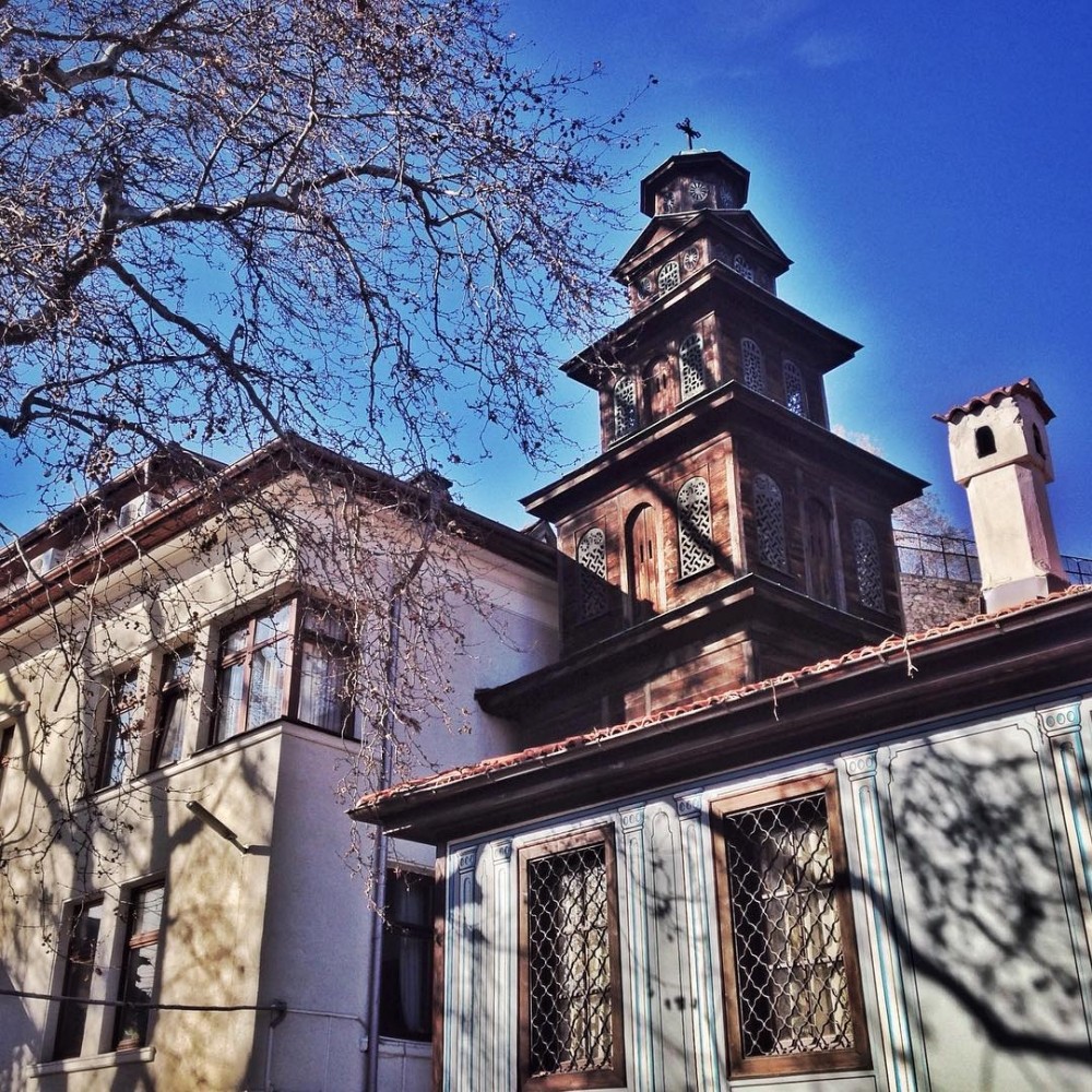 Дворики и церквушки Пловдива