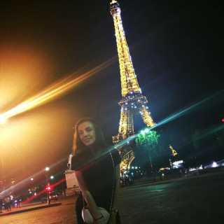 Oksana Zaporothets photo