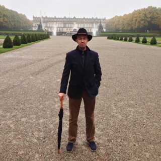 Yevgeniy Semikov photo