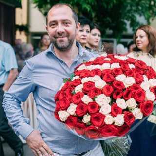 Maksim Shmelev photo