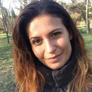 Zhanna Myadiyeva photo