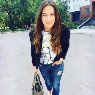 Александра Слюсаренко photo