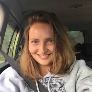 AnyaChelikidi avatar