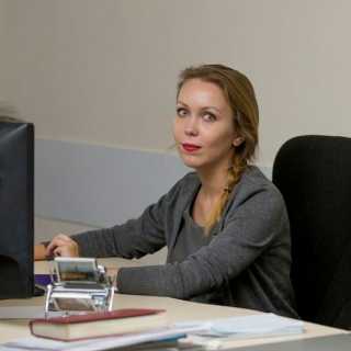 Julie Glukhova photo