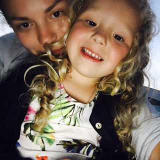 Anna Sharafutdinova photo