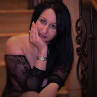 Adina Cristina photo