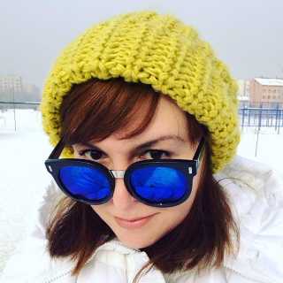 Yuliya Taneyeva photo