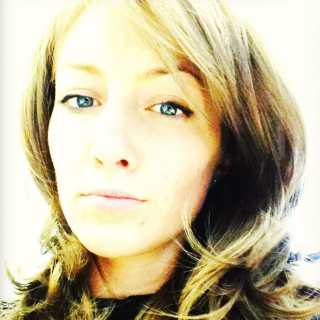 Polina Muzychenko photo