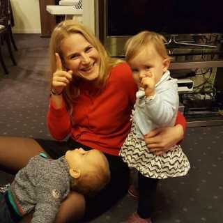 Aylin Sonnenschein photo