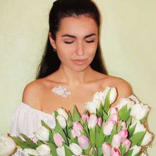ValeriyaDudley avatar