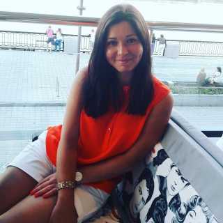 Antonina Bazunova photo