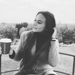 Alina Andrejevskaja photo