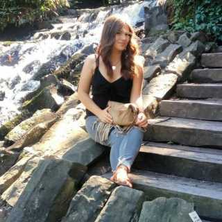 Kate Altanchenko photo