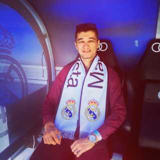 Ayubkhon Fayzullaev photo