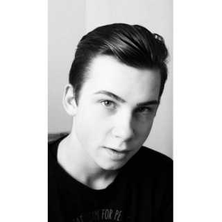 Alens Ščeglovs photo