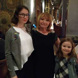 Elena Krasavtseva photo