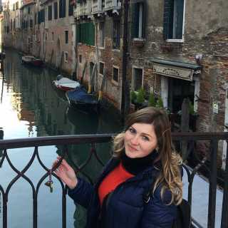 Аліна Петріна photo