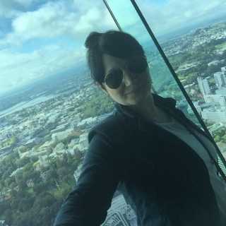 Kseniya Khadzhyradyeva photo