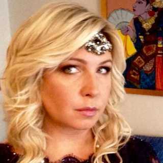 Anna Koloskova photo