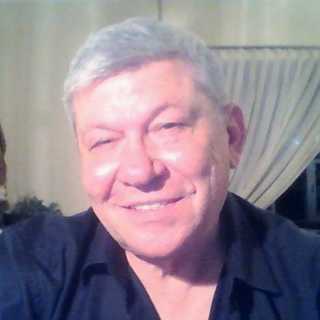 Alexander Zanin photo