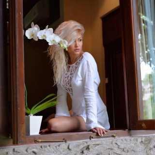 Jelena Novakovic photo