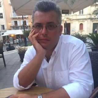 Dan-Adrian Caramidariu photo