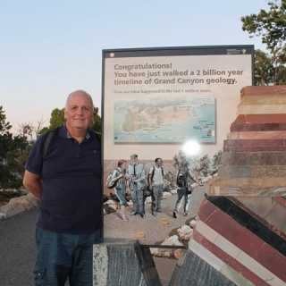 Richard Arnott photo