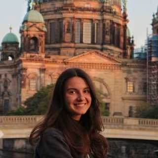 Оксана Власенко