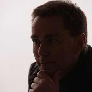 Beat Baumgartner photo