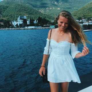 Sarah Ashworth photo