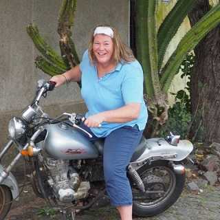 Marianne van-der-Hoek photo