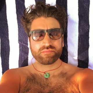 Hctor Kosturakis photo