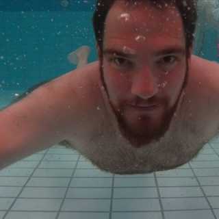 Roland Gddecke photo