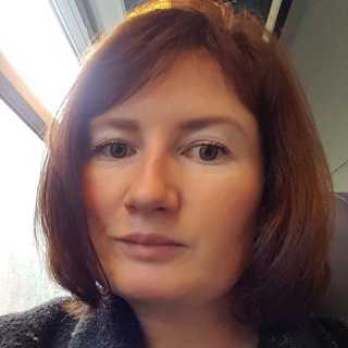 JulieNne avatar