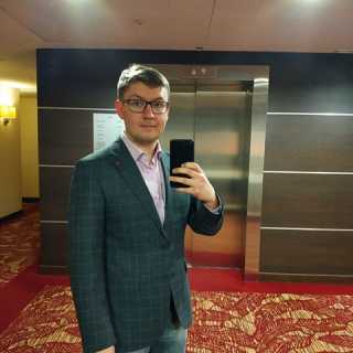 Roman Nikolaev photo