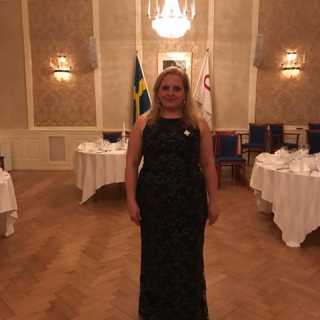 Olga Monte-Bello photo